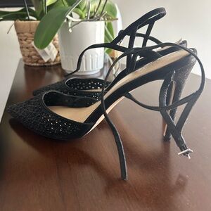 Jewel Badgley Mischka Elegant Black Heels
